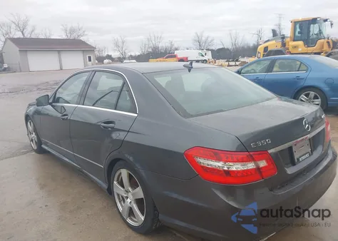 2010 Mercedes-Benz E 350 4Matic из США, поврежденный, VIN WDDHF8HB4AA132203